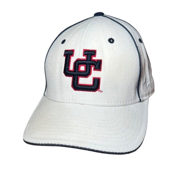 Vintage UConn Zephyr Classic Logo White Fitted Cap 7 1/4 - Picture 1 of 5